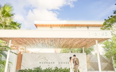 WEEKEND HOUSE